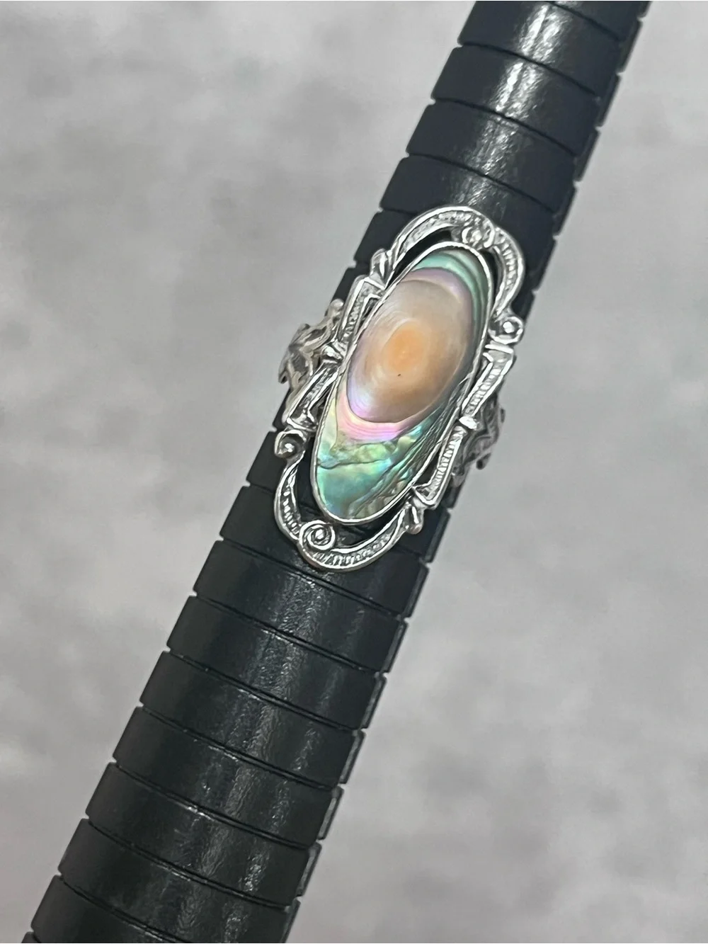 Vintage art deco oval abalone blister pearl ornate filigree ring sz 5.5 - Picture 4 of 6